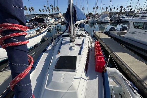 1986 39′ Fairweather Mariner 39