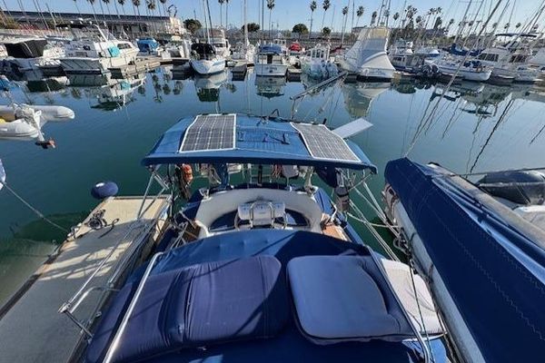 1986 39′ Fairweather Mariner 39