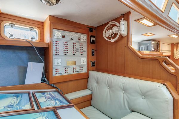 1987 Macintosh Center Cockpit