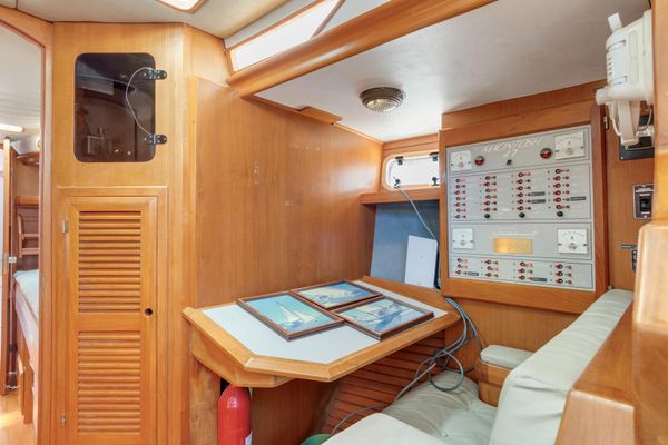 1987 Macintosh Center Cockpit