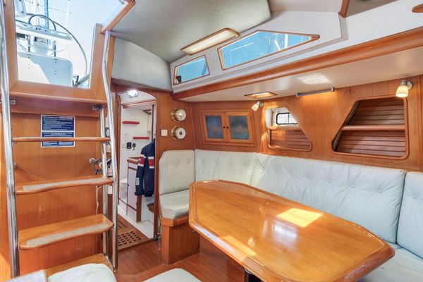 1987 Macintosh Center Cockpit