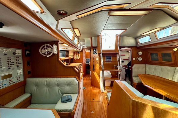 1987 Macintosh Center Cockpit