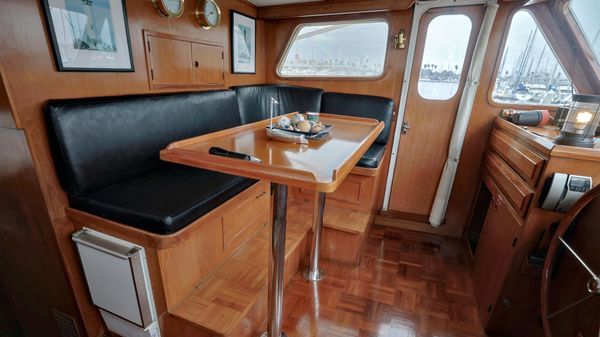 1988 49′ DeFever Pilot House