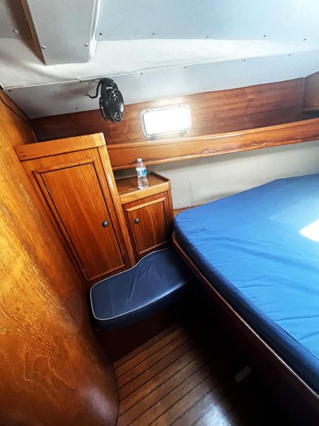 1990 Jeanneau 44′ Sun Magic 44