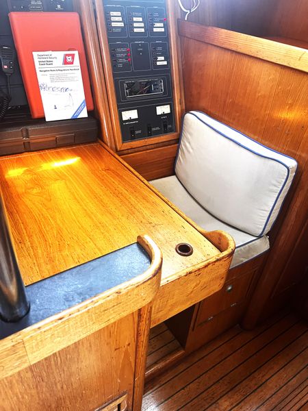 1990 Jeanneau 44′ Sun Magic 44