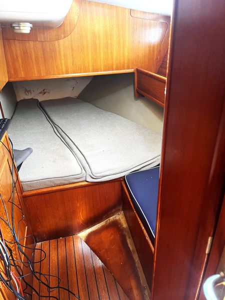 1990 Jeanneau 44′ Sun Magic 44