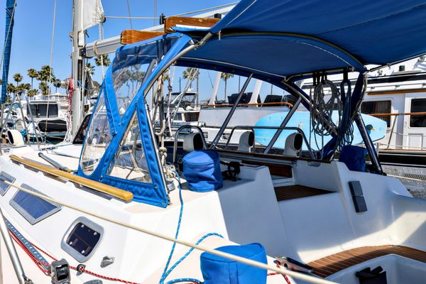 1990 Jeanneau 44′ Sun Magic 44