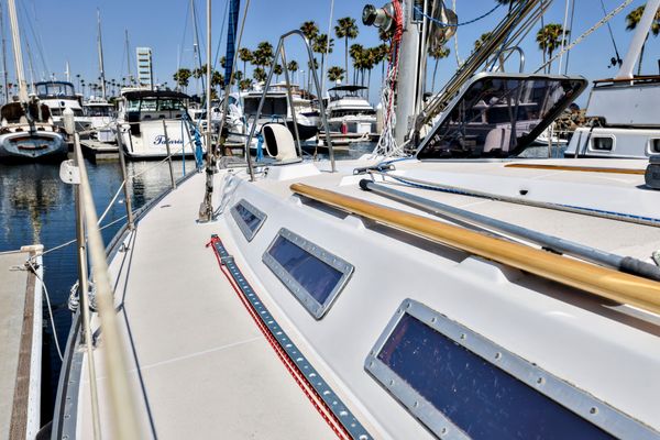 1990 Jeanneau 44′ Sun Magic 44