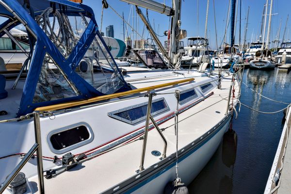 1990 Jeanneau 44′ Sun Magic 44