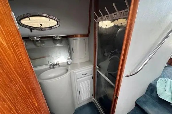 1992 38′ Mediterranean Convertible