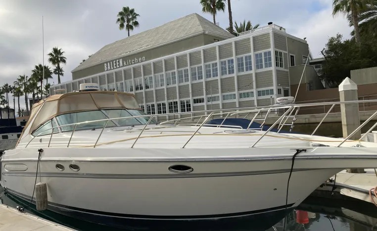 1996 37′ Maxum 3700 SCR