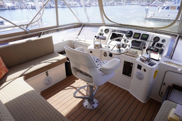 1996 41′ Symbol Aft Cabin Motor Yacht