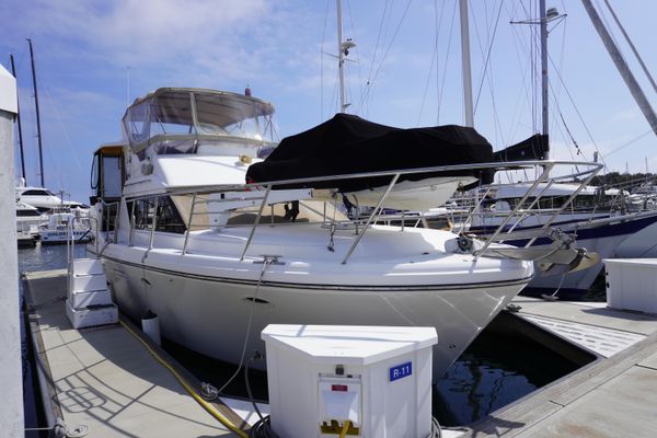 1996 41′ Symbol Aft Cabin Motor Yacht