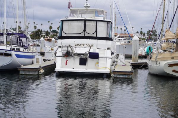 1996 41′ Symbol Aft Cabin Motor Yacht