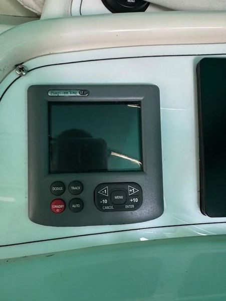 1996 32′ Wellcraft 3200 Martinique