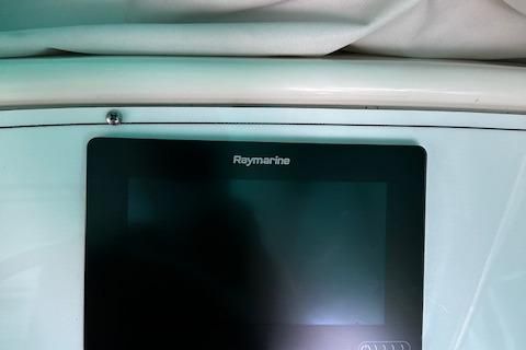 1996 32′ Wellcraft 3200 Martinique