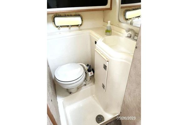 1997 28′ Bayliner 2855 Ciera