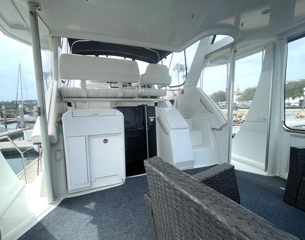 1999 35′ Carver 356 Aft Cabin Motor Yacht
