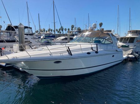 1999 38′ Cruisers Yachts 3870 Esprit
