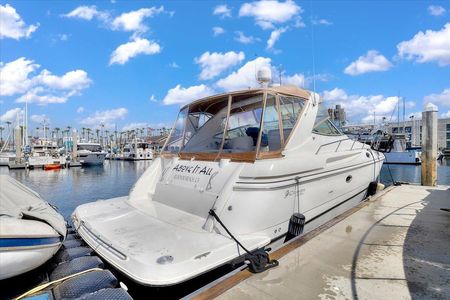 1999 38′ Cruisers Yachts 3870 Esprit