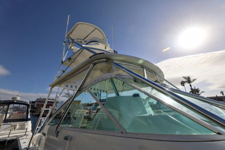 2000 35′ Cabo 35 Express