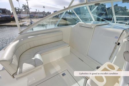 2000 35′ Cabo 35 Express