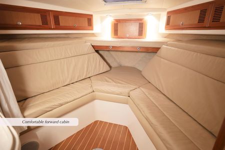 2000 35′ Cabo 35 Express