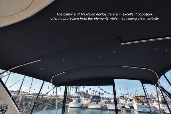 2000 37′ Maxum 3700 SCR