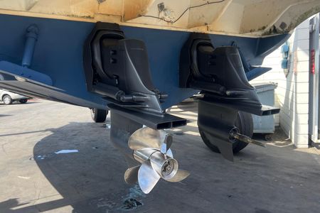 2000 30′ Monterey 302 Cruiser