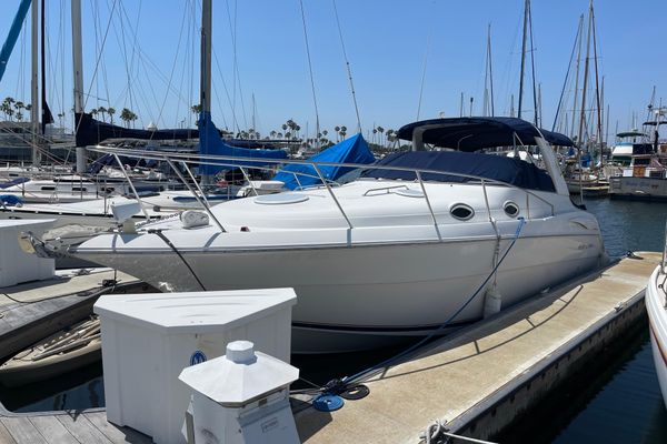 2000 30′ Monterey 302 Cruiser