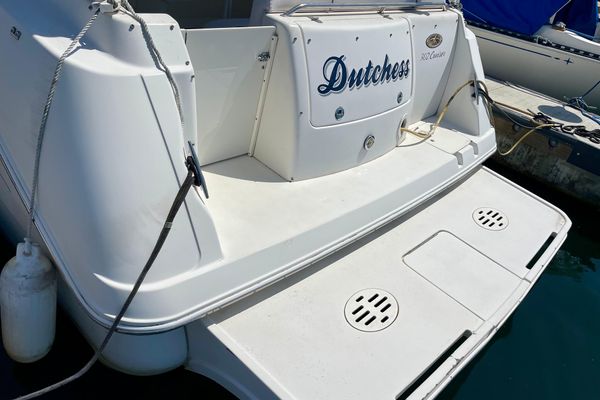2000 30′ Monterey 302 Cruiser