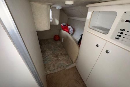 2001 28′ Bayliner 2855 Ciera