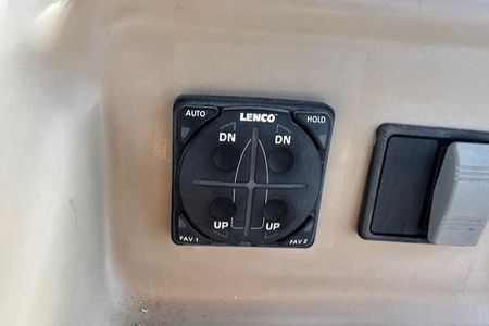 2001 28′ Bayliner 2855 Ciera