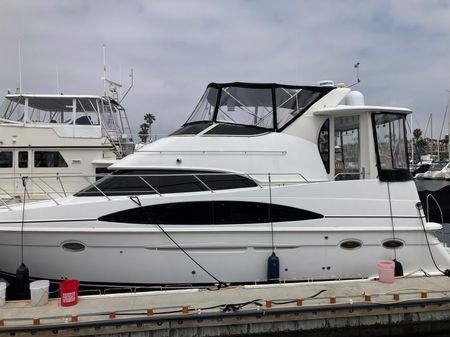 2001 39′ Carver 396 Aft Cabin Motor Yacht