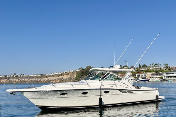 2001 35′ Tiara Yachts 3500 Open
