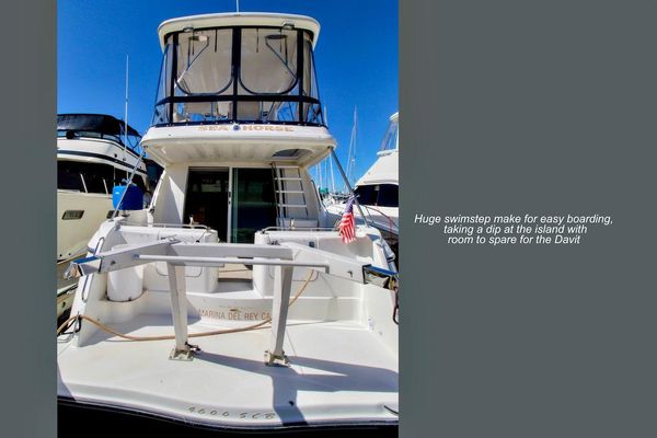 2002 46′ Maxum 4600 SCB Limited Edition