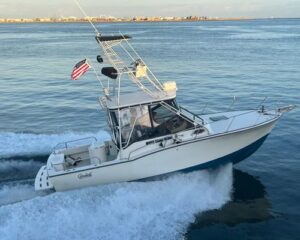 2004-carolina-classic-express-cabin-cruiser-power-9927942-20250830220312797-4