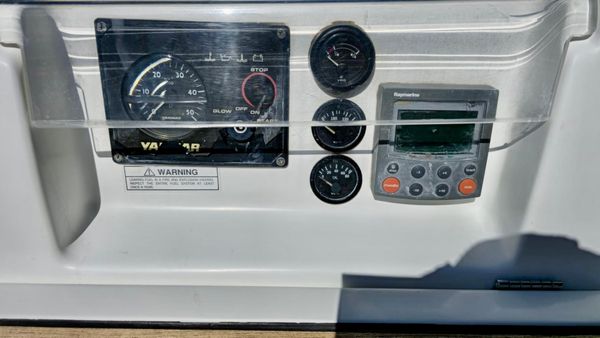 2006 39′ Beneteau 393