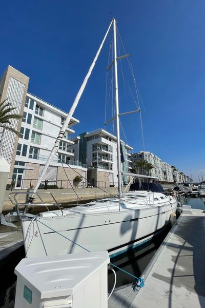 2006 39′ Beneteau 393
