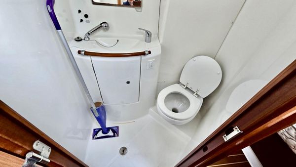 2006 39′ Beneteau 393