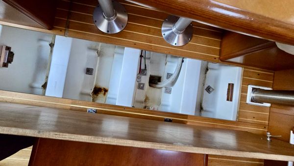 2006 39′ Beneteau 393