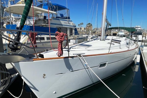 2007 42′ Beneteau 423