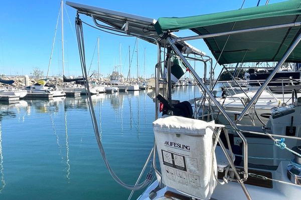 2007 42′ Beneteau 423