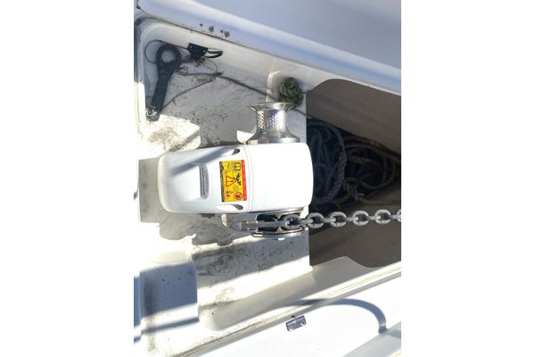 2007 42′ Beneteau 423