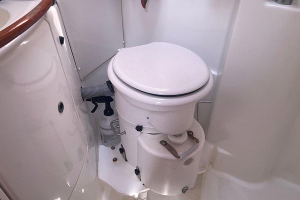 2007 42′ Beneteau 423