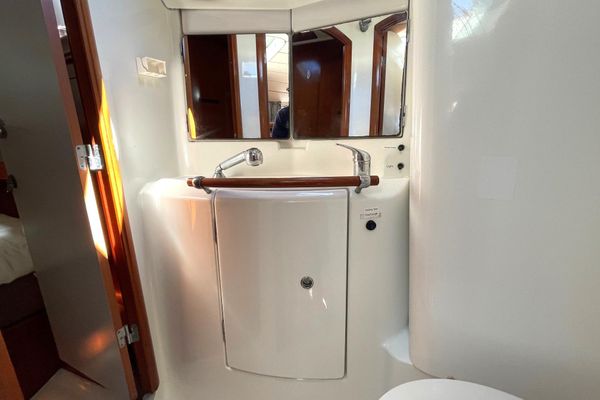 2007 42′ Beneteau 423