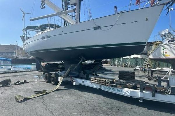 2007 42′ Beneteau 423