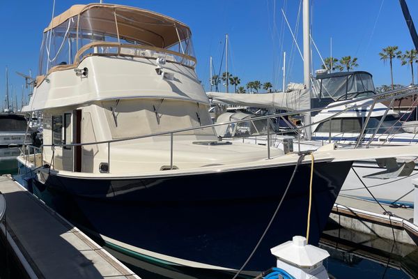 2008 34′ Mainship 34 Trawler
