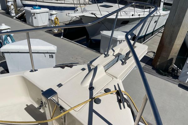 2008 34′ Mainship 34 Trawler