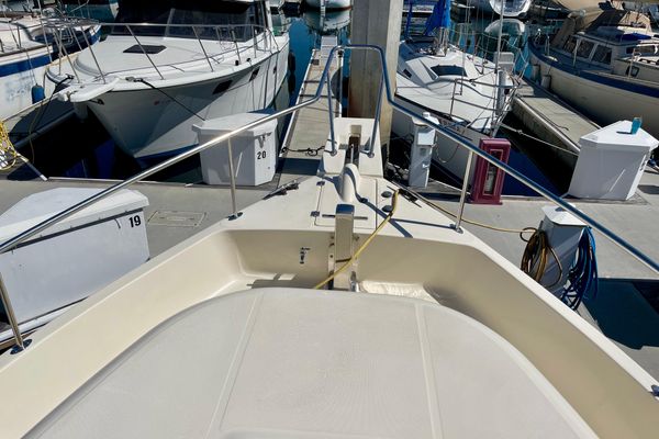 2008 34′ Mainship 34 Trawler